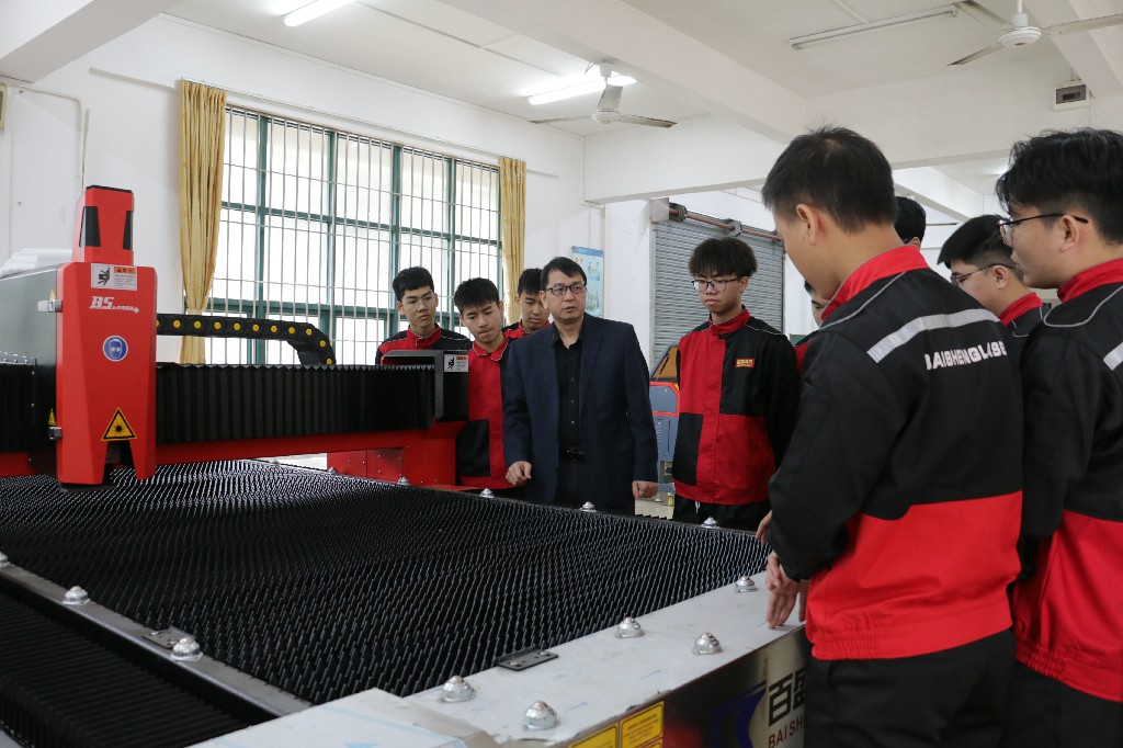 baisheng laser cutting machine class training, laser equipment manufacturer china supplier